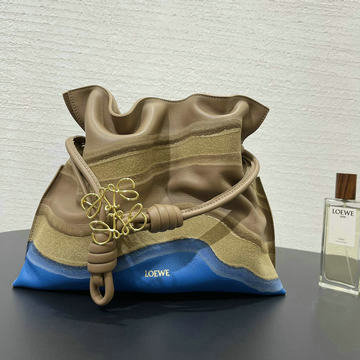 ロエベ LOEWE 99-LE89263LS　2025年最新入荷 フラメンコ ショルダーバッグ ドローストリングバッグ レディース レザー