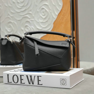 ロエベ LOEWE GH-LE1088LQBBK　2025年最新入荷 ミニ パズル ハンドバッグ 2way ショルダーバッグ レディース レザー