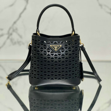プラダ PRADA GH-PD1BA217KBK　2025年最新入荷 パニエ Panier ハンドバッグ トートバッグ 2way ショルダーバッグ カットアウトモチーフ レザー