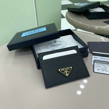 商品名称：プラダ PRADA GH-PD1MC025SJBK　2025年最新入荷 サフィアーノトライアングル カードホルダー カードケース 名刺入れ