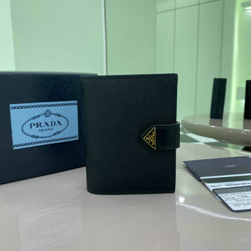 プラダ PRADA GH-PD1MV2042SJBK　2025年最新入荷 サフィアーノトライアングル 財布 小銭れ カード入れ 二つ折り短財布