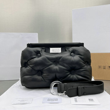 メゾンマルジェラ Maison Margiela 99-MAM3344DBK　2025年最新入荷 グラム スラムクラシック ミディアム ショルダーバッグ レディース