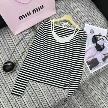商品名称：ミュウミュウ MIUMIU XG-TCMM25003　2025年春夏最新入荷 ストライプ ロングスリーブ Tシャツ 長袖 レディース カジュアル 軽量 おしゃれ