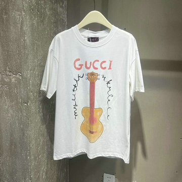 商品名称：グッチ GUCCI XG-TDGG25003　2025年春夏最新入荷 ギタープリント ユニセックス Tシャツ 半袖 クルーネック カジュアル おしゃれ