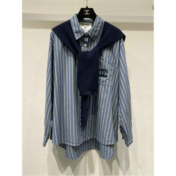 商品名称：シャネル CHANEL JS-CCCH25001　2025年最新入荷 フェイクツーピース ストライプ シャツ ケープ付き シンプル レディース