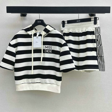 商品名称：クリスチャンディオール CHRISTIAN DIOR JS-TZCD25008　2025年最新入荷 ストライプ レディースセット パーカー ショートパンツ 上下セット おしゃれ
