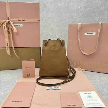 ミュウミュウ MIUMIU 99-MM5606ZS　2024年最新入荷 ドローストリングバッグ バケットバッグ ショルダーバッグ レディース