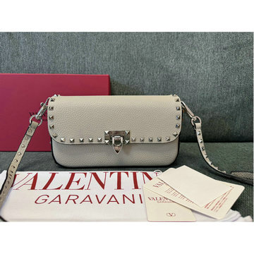 ヴァレンティノ Valentino 99-VT2299HS　2024最新入荷 ガラヴァーニ ロックスタッズ フラップバッグ ショルダーバッグ レディース