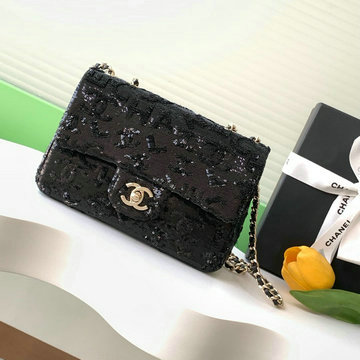 商品名称：シャネル CHANEL 99-CH69900ZPBK 2024年最新入荷 ミニバッグ チェーンポーチ ショルダーバッグ レディース