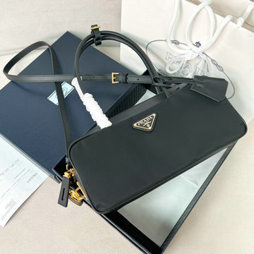 商品名称：プラダ PRADA 99-PD1BB133NBK　2025年最新入荷 パドロック付 スモールトップハンドルバッグ トートバッグ ハンドバッグ Re-Nylon xレザー