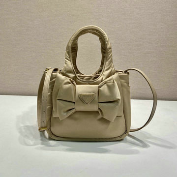商品名称：プラダ PRADA 99-PD1BA359MB　2025年最新入荷 ミニ トップハンドルバッグ トートバッグ ハンドバッグ リボン付き レディース ナイロン