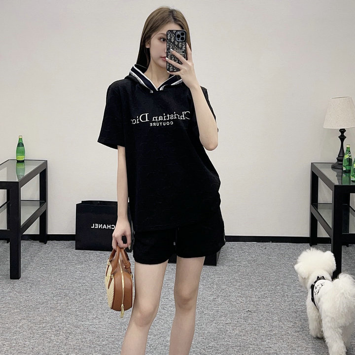 クリスチャンディオール CHRISTIAN DIOR 2025年春夏最新入荷 フード付き レディースセット パーカー ショートパンツ 上下セット おしゃれ