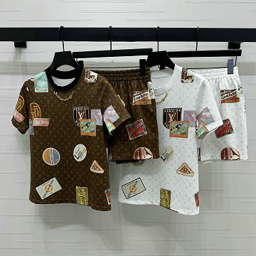 ルイヴィトン LOUISVUITTON 2025年最新入荷 スーツセット マヒナ パッチプリント Tシャツ ショートパンツ おしゃれ カジュアル レディース