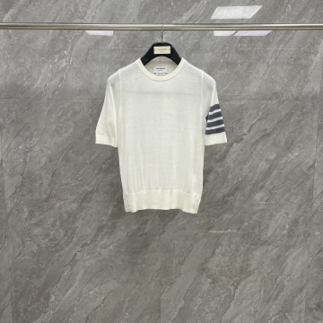 トム ブラウン Thom Browne 2025年最新入荷 ウール クルーネック セーター 半袖 レディース カジュアル おしゃれ