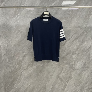 トム ブラウン Thom Browne 2025年最新入荷 ウール クルーネック セーター 半袖 レディース カジュアル おしゃれ