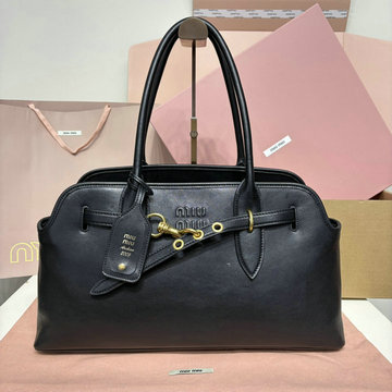 ミュウミュウ MIUMIU 057-MM5BG310K  2025年最新入荷 アバンチュール ナッパレザー ホーボーバッグ ショルダーバッグ レディース