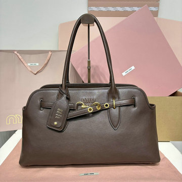 ミュウミュウ MIUMIU 057-MM5BG310S 2025年最新入荷 アバンチュール ナッパレザー ホーボーバッグ ショルダーバッグ レディース
