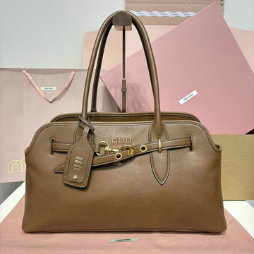 ミュウミュウ MIUMIU 057-MM5BG310Z  2025年最新入荷 アバンチュール ナッパレザー ホーボーバッグ ショルダーバッグ レディース
