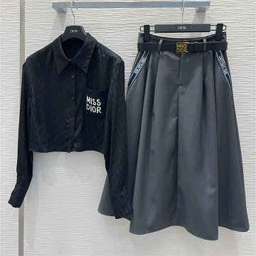 クリスチャンディオール CHRISTIAN DIOR  XG-TZCD25011H 2025年新作 レディース 上下セット ロングスリーブ シャツ ミディスカート