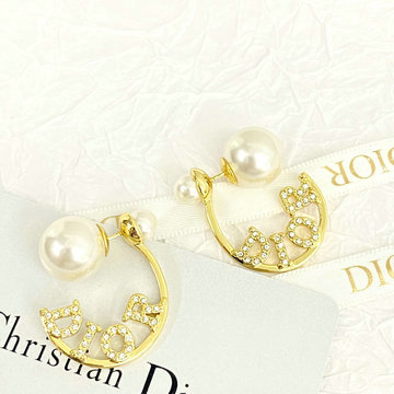 商品名称：クリスチャンディオール CHRISTIAN DIOR JS-EHCD25009 2025年最新入荷 ピアス エレガント シンプル ディリー