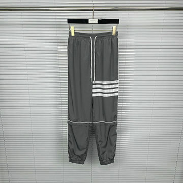 商品名称：トム ブラウン Thom Browne XG-KCTB25001 2025年最新入荷 UVカット ドローストリングパンツ 日焼け防止 涼しく 通気性 男女兼用
