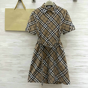 商品名称：バーバリー BURBERRY XG-KQBR25002 2025年新作 ベルト付き チェック柄ドレス ショートスリーブ ワンピース おしゃれ レディース