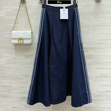 商品名称：クリスチャンディオール CHRISTIAN DIOR XG-KQCD25025  2025年新作 フレア ミディスカート おしゃれ テンセル デニム レディース 通気性