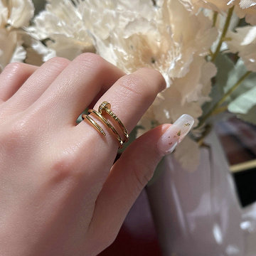 商品細詳を見る:カルティエ CARTIER CZZ-JZCA25007 2025年最新入荷 ジュスト アン クル リング ダブル セミパヴェ エレガント シンプル ディリー