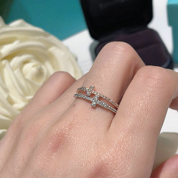 商品細詳を見る:ティファニーTIFFANY CO CZZ-JZTF25001  2025年最新入荷 リング 指輪 ジュエリー
