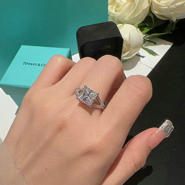 商品細詳を見る:ティファニーTIFFANY CO CZZ-JZTF25004 2025年最新入荷 リング 指輪 ジュエリー