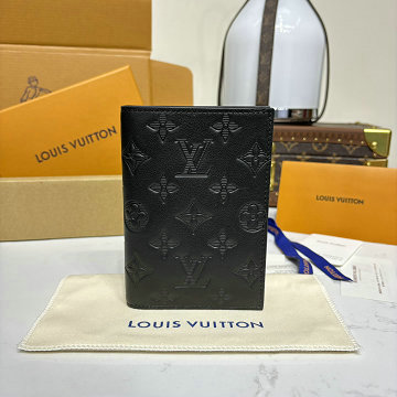 ルイヴィトン LOUISVUITTON 057-M13187 2025年新作 パスポートカバー クーヴェルテュール パスポール NM モノグラム シャドウ レザー