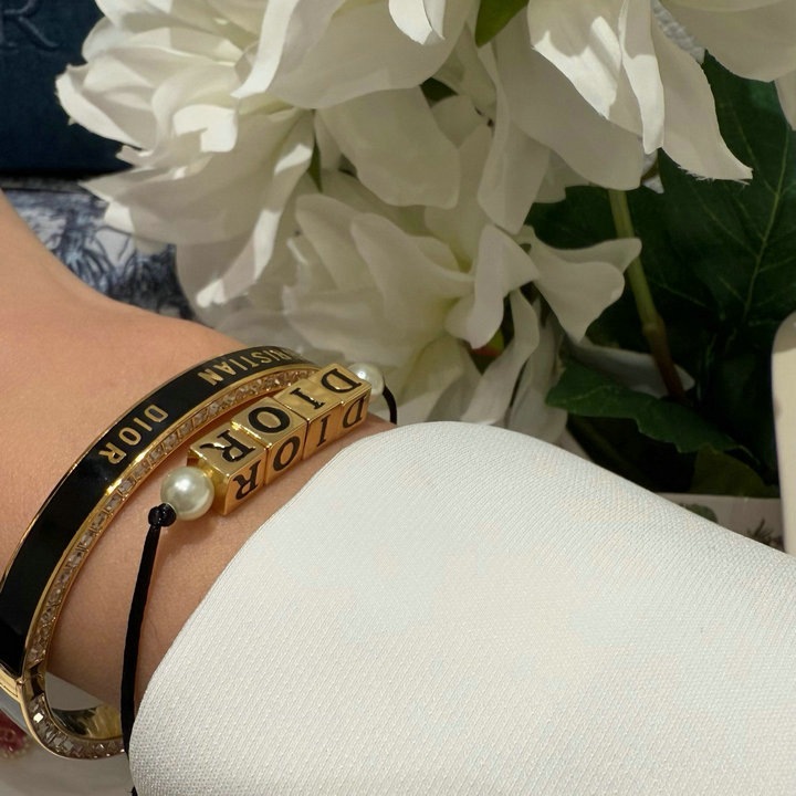 クリスチャンディオール CHRISTIAN DIOR CZZ-SZCD25002 2025年最新入荷 ブレスレット バングル リング ピアス エレガント シンプル ディリー