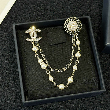 商品細詳を見る:シャネル CHANEL 99-XZCH25024  2025年最新入荷 ブローチ エレガント シンプル ディリー