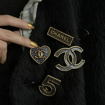 商品名称：シャネル CHANEL 99-XZCH25016 2025年最新入荷 ブローチ エレガント シンプル ディリー