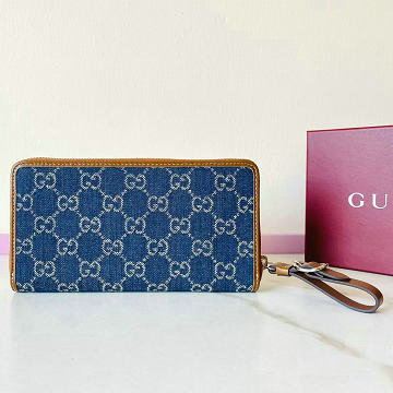 商品名称：グッチ GUCCI 057-GG821803NLS 2025年新作 GGエンブレム ジップウォレット ファスナー長財布 カード入れ 小銭入れ