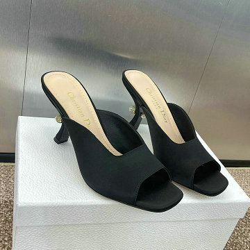 クリスチャンディオール CHRISTIAN DIOR 2025年新作 トライバル パンプス ローヒールシューズ ペッピートウ レディース