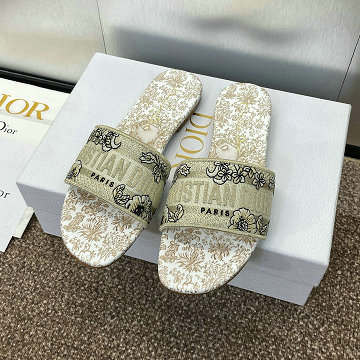 商品細詳を見る:クリスチャンディオール CHRISTIAN DIOR 26-CDJ25004PH　2025年新作 Dway スライド フラットミュール レディース