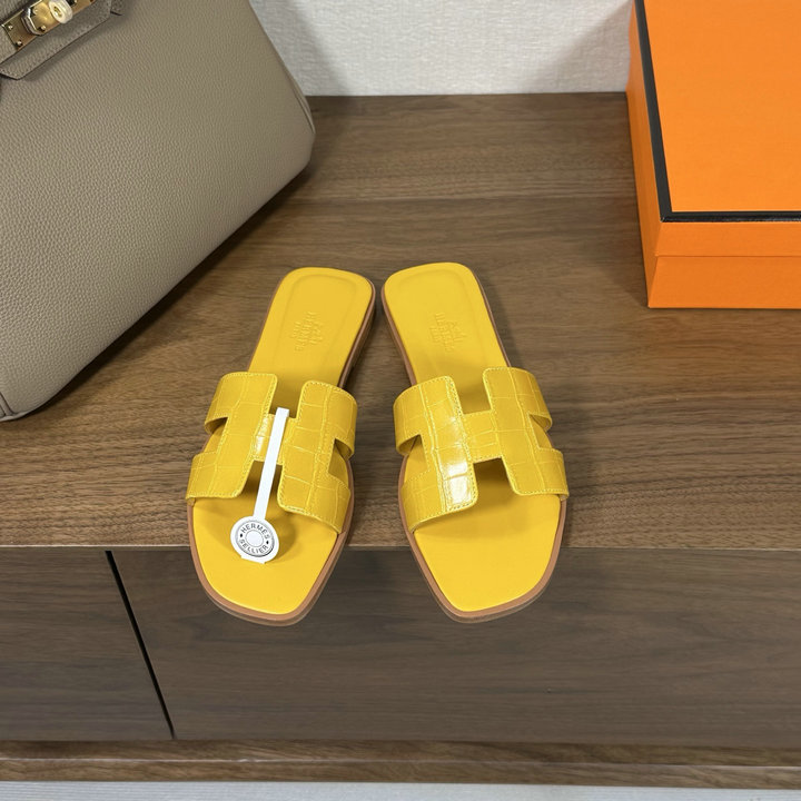 エルメス HERMES 2025年新作 Oran フラットスライド ビーチスリッパ カジュアル レディース