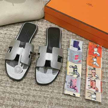 エルメス HERMES 2025年新作 Oran フラットスライド ビーチスリッパ カジュアル レディース