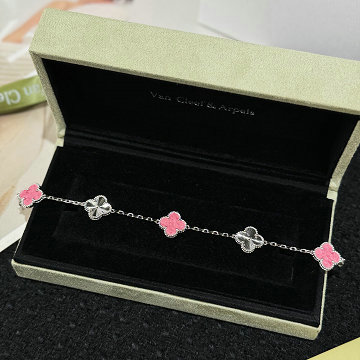 ヴァン クリーフ アーペル Van Cleef Arpels 99-SZVA25001F 2025年最新入荷 ヴィンテージ アルハンブラ ブレスレット 5モチーフ