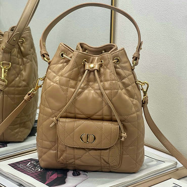 商品名称：クリスチャンディオール CHRISTIAN DIOR 99-CD3372XS  2025年新作 カロ バケットバッグ スモール トートバッグ ショルダーバッグ レディース