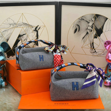 商品名称：エルメス HERMES 2025年新作 Trousse Bride-A-Brace ハンドバッグ お弁当袋 クーラーバッグ ボストンバッグ トートバッグ