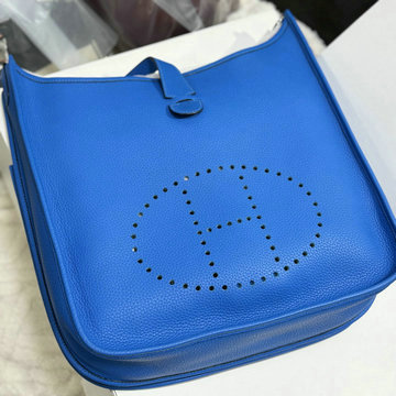 商品名称：エルメス HERMES 2025年新作 エヴリン GM 33cm ショルダーバッグ トリヨンクレマンス シルバー金具