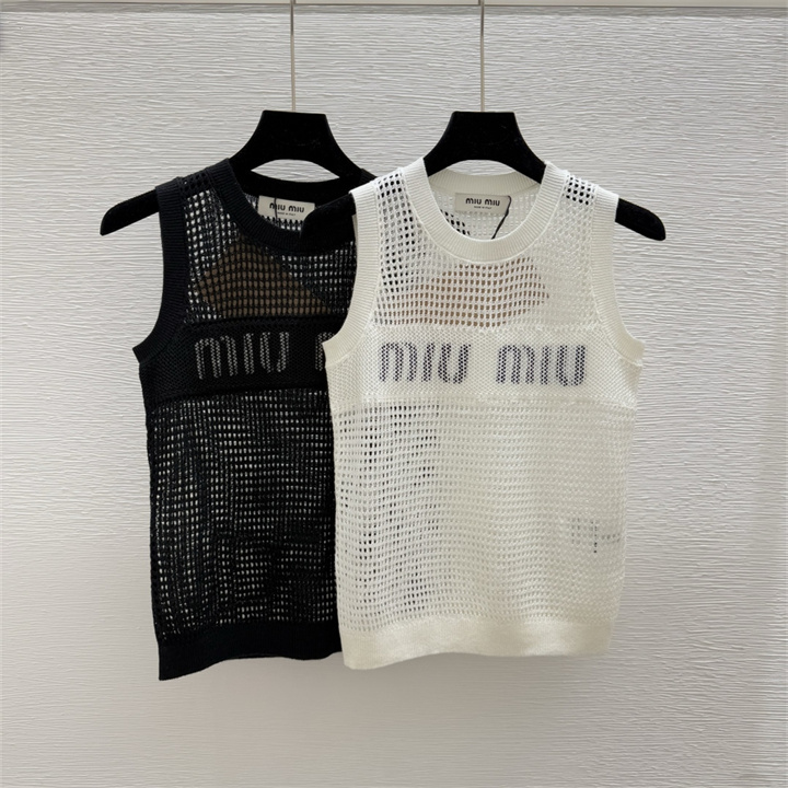 商品細詳を見る:ミュウミュウ MIUMIU XG-MWMM25001 2025年新作 透かし彫り タンクトップ ニットベスト クルーネック レディース
