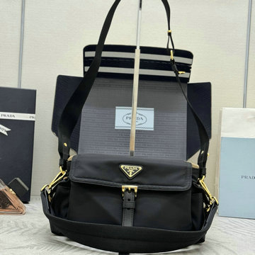 商品名称：プラダ PRADA 99-PD1BD391BK2025年新作 エクスプローラ ラージ メッセンジャーバッグ ショルダーバッグ リサイクルナイロン