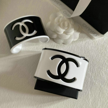 商品名称：シャネル CHANEL 99-SZCH250062025年新作 ココマーク オープンバングル ブレスレット レディース ジェリー