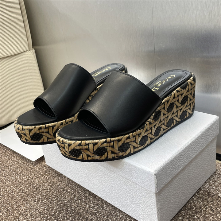 クリスチャンディオール CHRISTIAN DIOR 26-CDJ25016P 2025年新作 Attitude ヴェッジスライド 厚底ミュール ビーチサンダル レディース