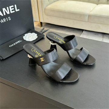 シャネル CHANEL 26-CHJ25030S2025年新作 ローヒール スライド サンダル レディース 室外ミュール レザー