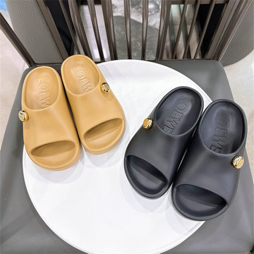 商品名称：ロエベ LOEWE 26-LEJ250022025年新作 フォーム ペブル スライド サンダル 人間工学 インソール 厚底ミュール レディース