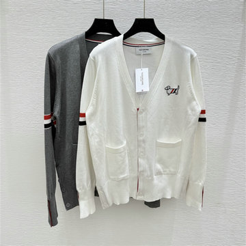 トム ブラウン Thom Browne XG-MKTB250032025年新作 カーディガン ロングスリーブ ニットセーター Vネック カシミヤ ウール